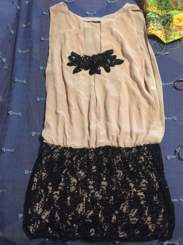 4 Vestidos fiesta por 32 €