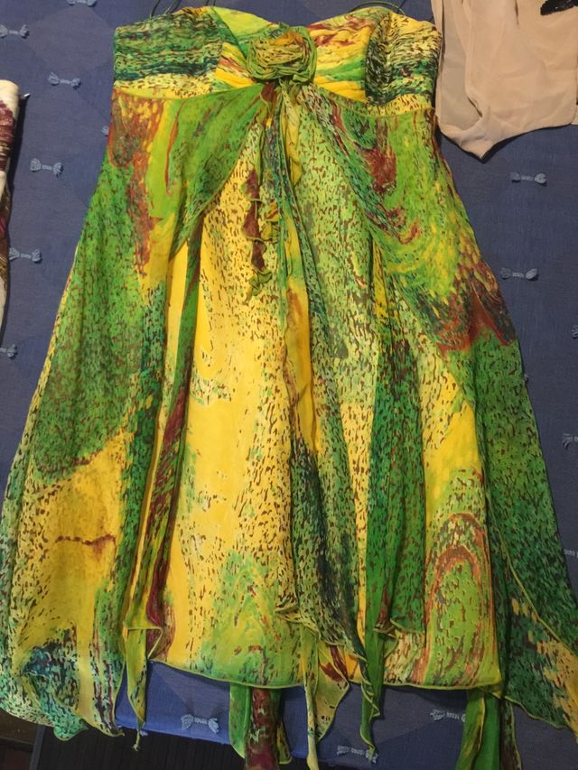 4 Vestidos fiesta por 32 €