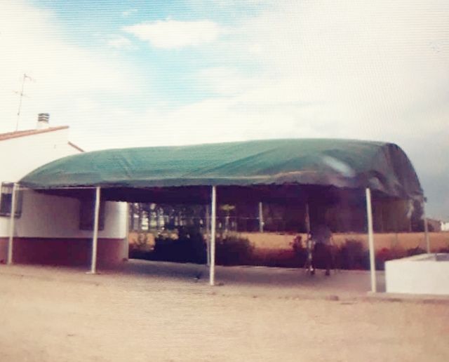 Carpa exterior jardin