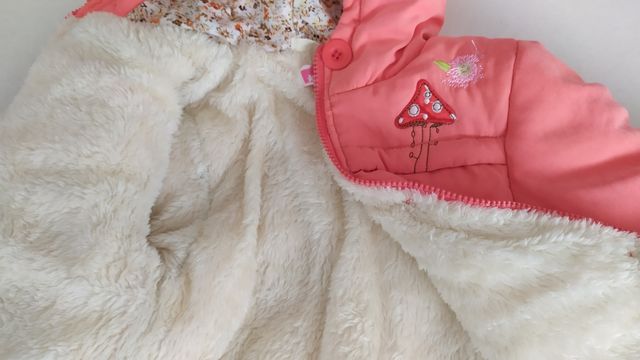 Chaqueta color salmón niña T 110