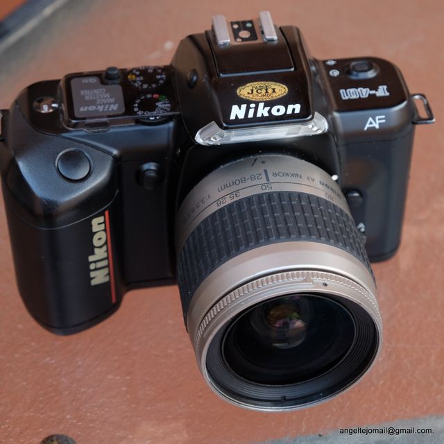 NIKON F 401 CON ZOOM NIKON 28 80 AF Y M