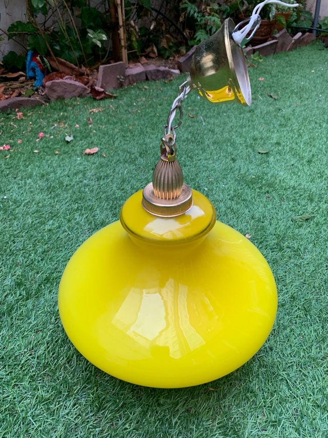 Lampara vintage amarilla