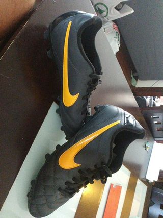 Botas Fútbol Segunda Nike De Wallapop Mano Tiempo En BCxorde