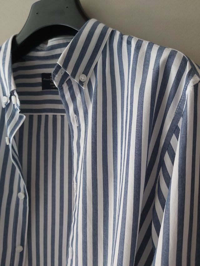 CAMISA PULL&BEAR CHICO. Talla M