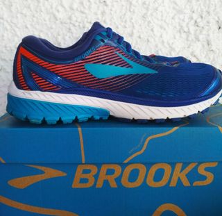 deportivas brooks