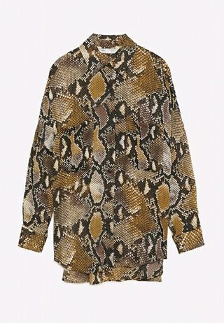 Blusa serpiente Zara de segunda mano por 10 EUR en Madrid en WALLAPOP