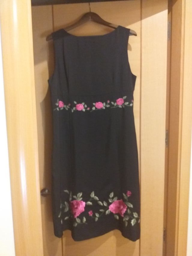 Vestido preto tamanho 46