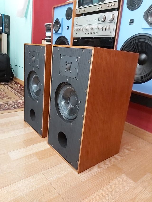 Monitores Spendor SA2