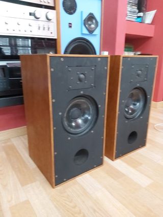 spendor sa2