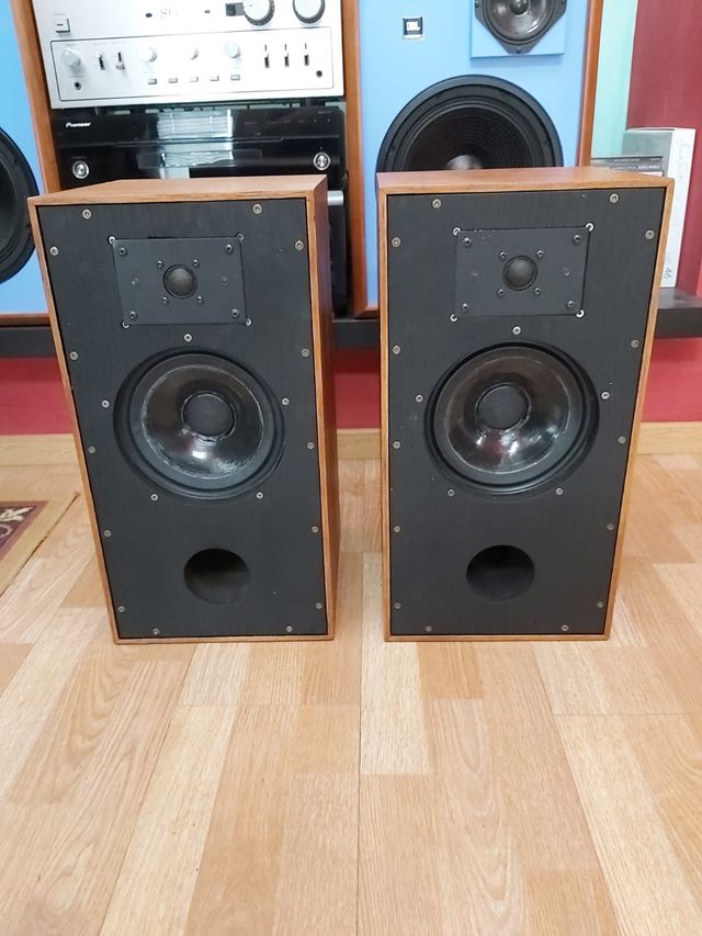 Monitores Spendor SA2