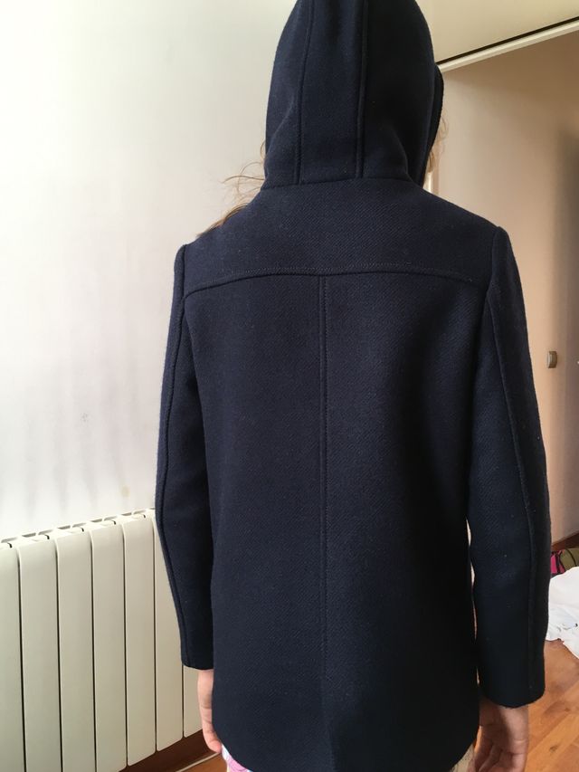 Abrigo de niña de Massimo Dutti. 