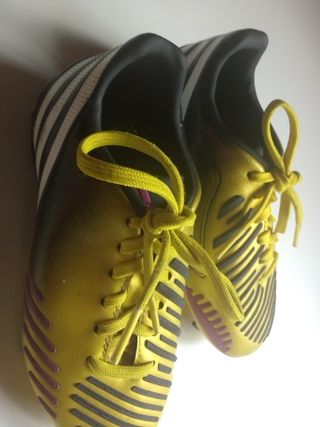botas de futbol talla 29