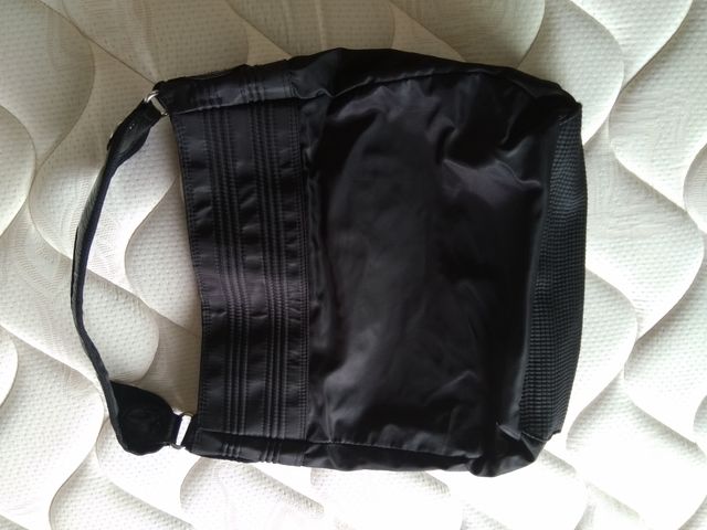 bolso sport negro Pepe Jeans London