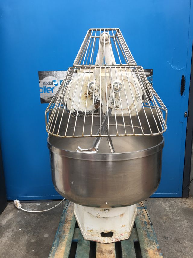 AMASADORA DE PAN P.PRAT 70KILOS