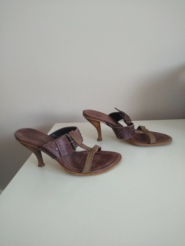 sandalias piel tostadas