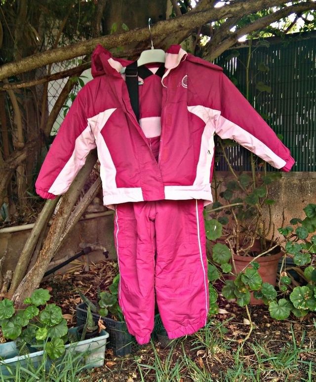 Chaqueta y pantalón nieve talla 2 a 4 años