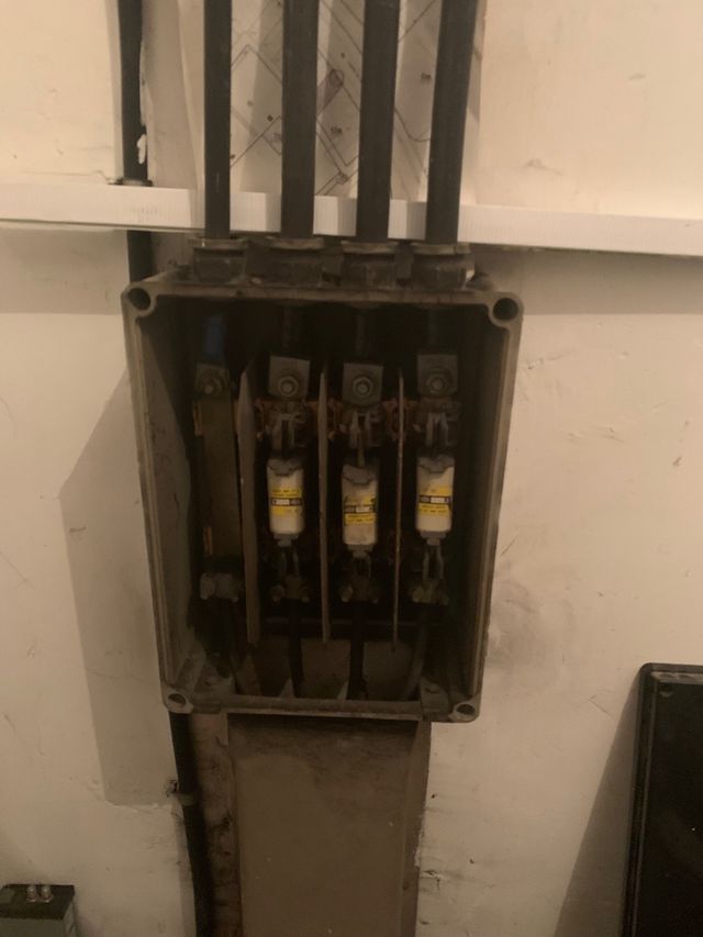 Electricista edificios Comunidades Propietarios