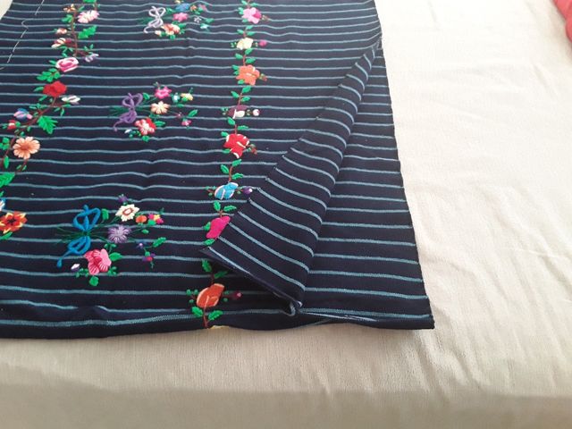 REFAJO JUMILLANA. BORDADO A MANO