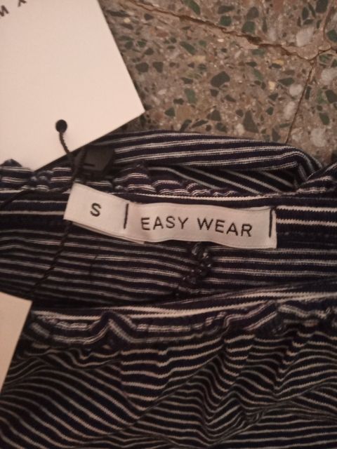 camiseta hombros nueva