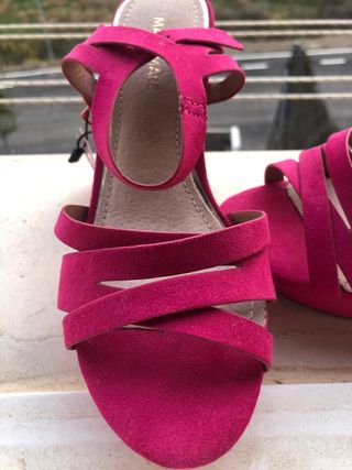 Compra Sandalias fucsia y bolsos para mujer a la moda que combinan con  zapatos nigerianos de 9 cm de alta calidad con bolsos a juego para fiesta  de bodas en la tienda