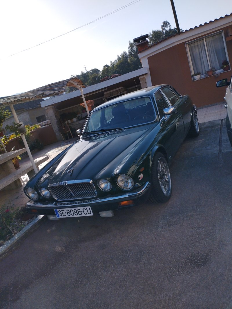 Jaguar XJ 1983 - foto 1
