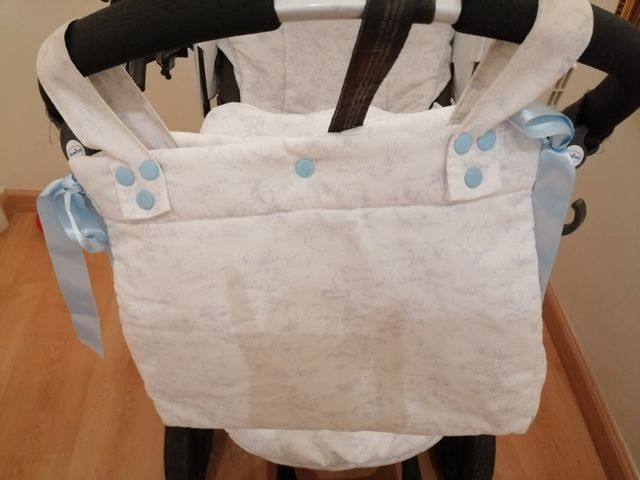 Saco universal para carro con bolsa a juego.