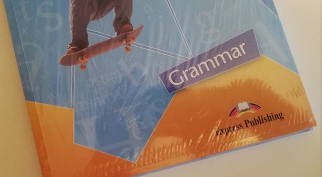 Grammar book y Workbook SPARK 1 ESO
