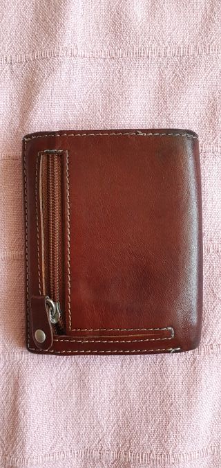 Cartera de hombre de Piel Salvador Bachiller de segunda mano por 15 EUR en  Madrid en WALLAPOP