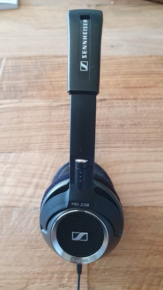 Auriculares SENNHEISER HD 238 Precision 