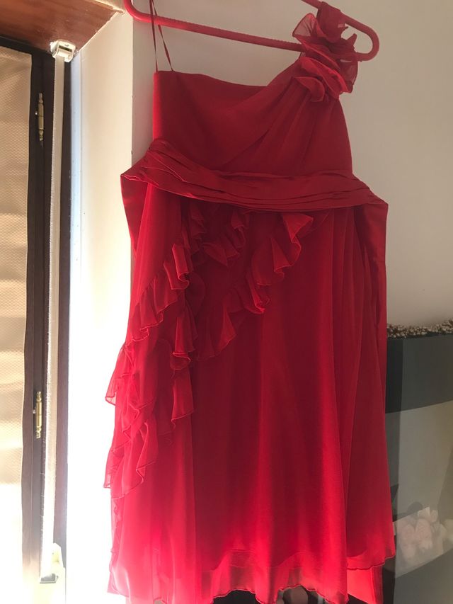 Vestido de fiesta rojo de gasa