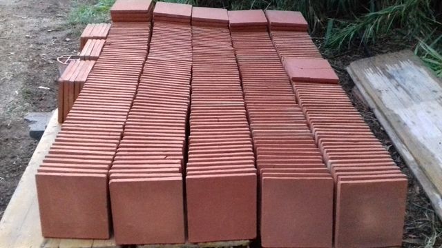 LADRILLOS / BALDOSAS de segunda mano en Ronda en WALLAPOP