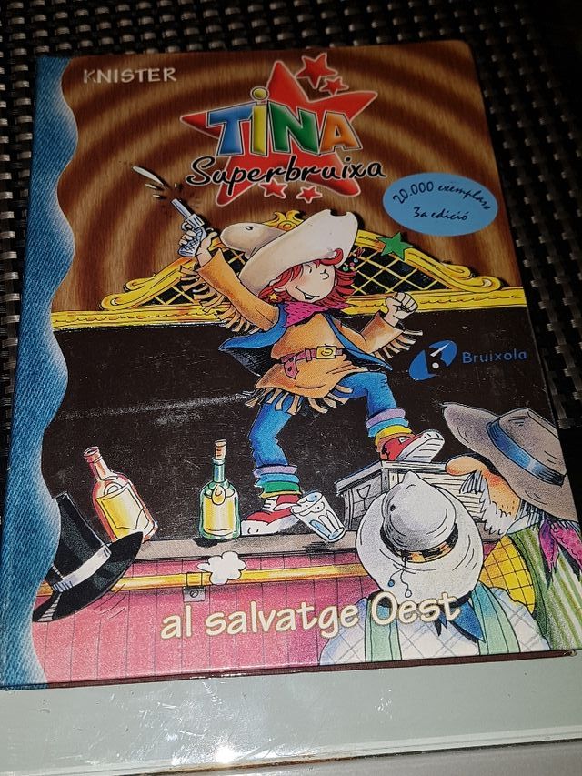 Tina Superbruixa Llibre