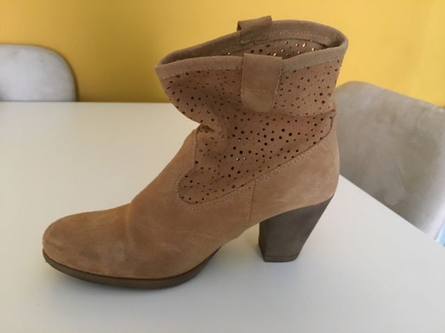 Botas camel tacon