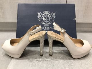 Comprar zapatos de novia 2020 Pedro Miralles - Denovas
