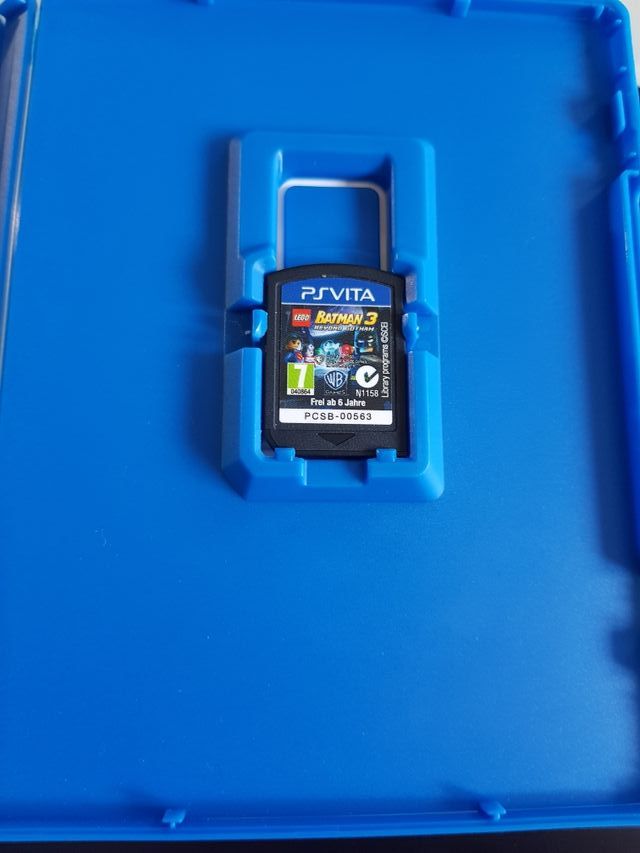 LEGO BATMAN 3 MÁS ALLÁ DEL PODER - PARA PS VITA