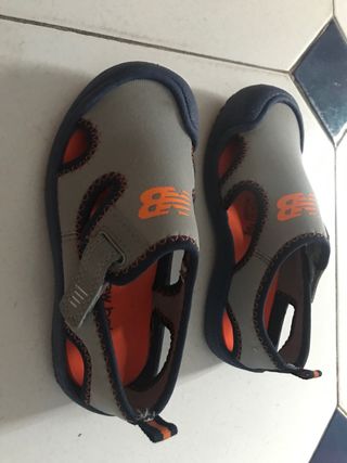 chanclas new balance niño