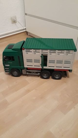 juguetes marca bruder