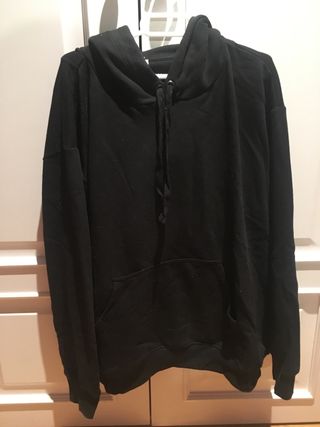 sudadera negra lisa
