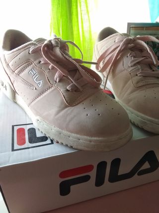zapatillas fila color rosa