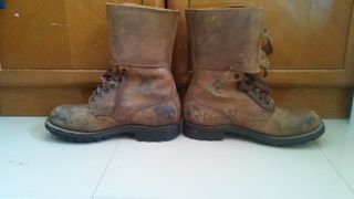 Botas militares francesas reliquia de los años 50 de segunda mano por 80  EUR en Ascoy en WALLAPOP