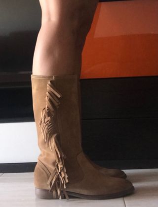Botas altas mujer Mustang de segunda mano por 28 EUR en Meliana en WALLAPOP