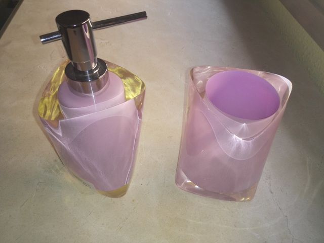 Juego dosificador y bote. A estrenar