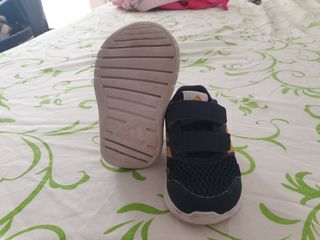 {keywor d} zapatillas adidas niño 1 año
