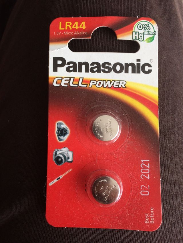 Pilas botón LR44