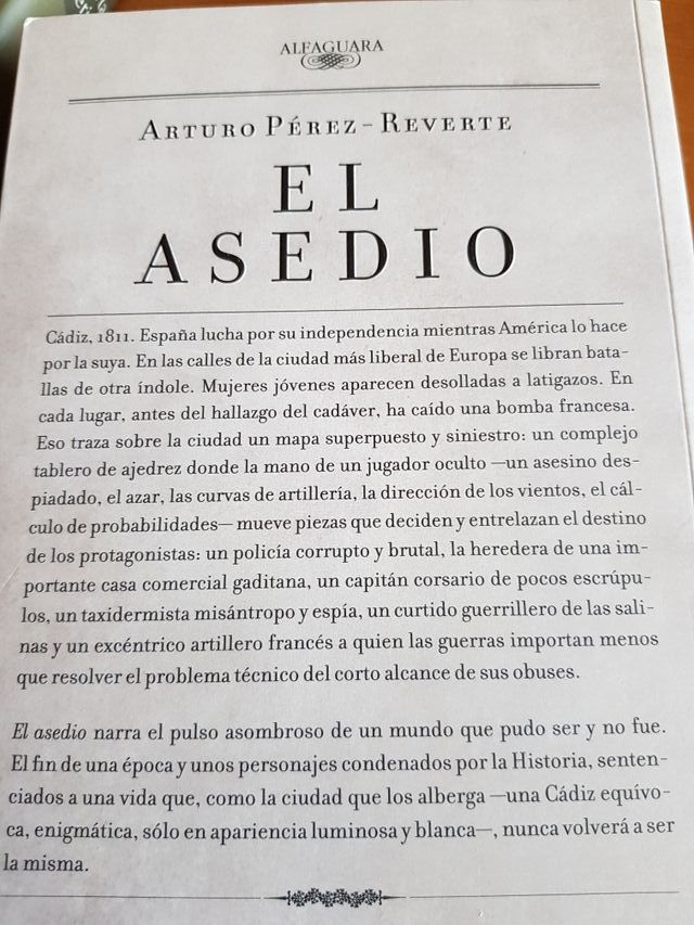 LIBROS PÉREZ REVERTE