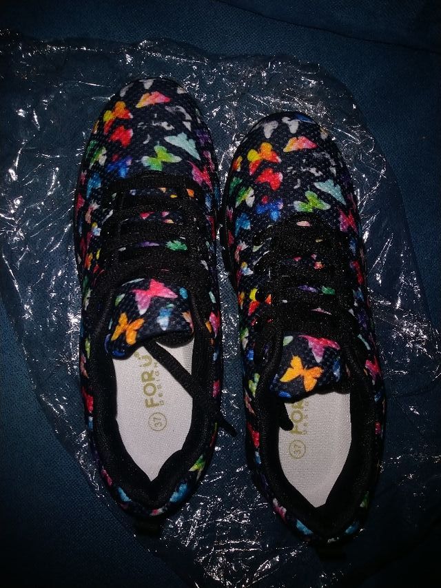 zapatillas-tenis mariposas nuevas