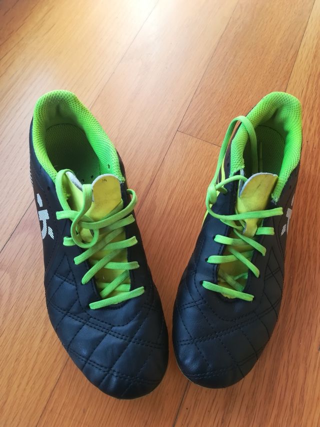 BOTAS FUTBOL NIÑO
