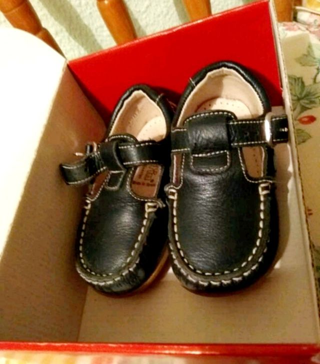 Zapatos piel.talla 22