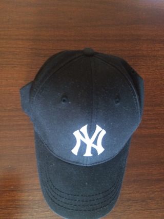 gorras adidas foot locker