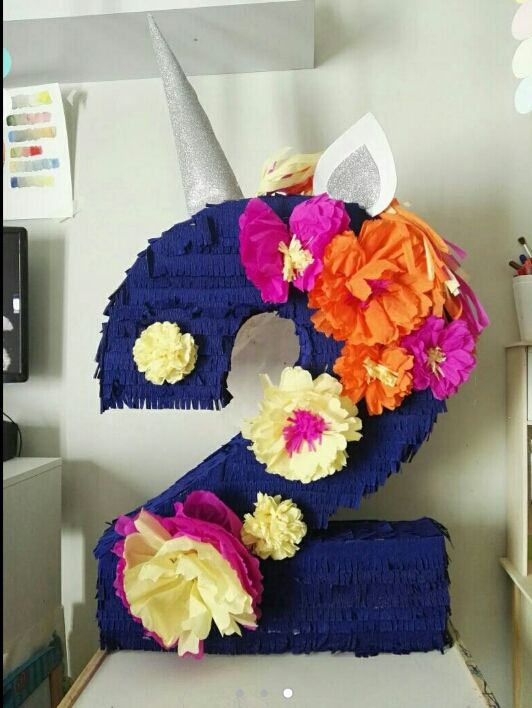 Piñata numero 2 unicornio y flores